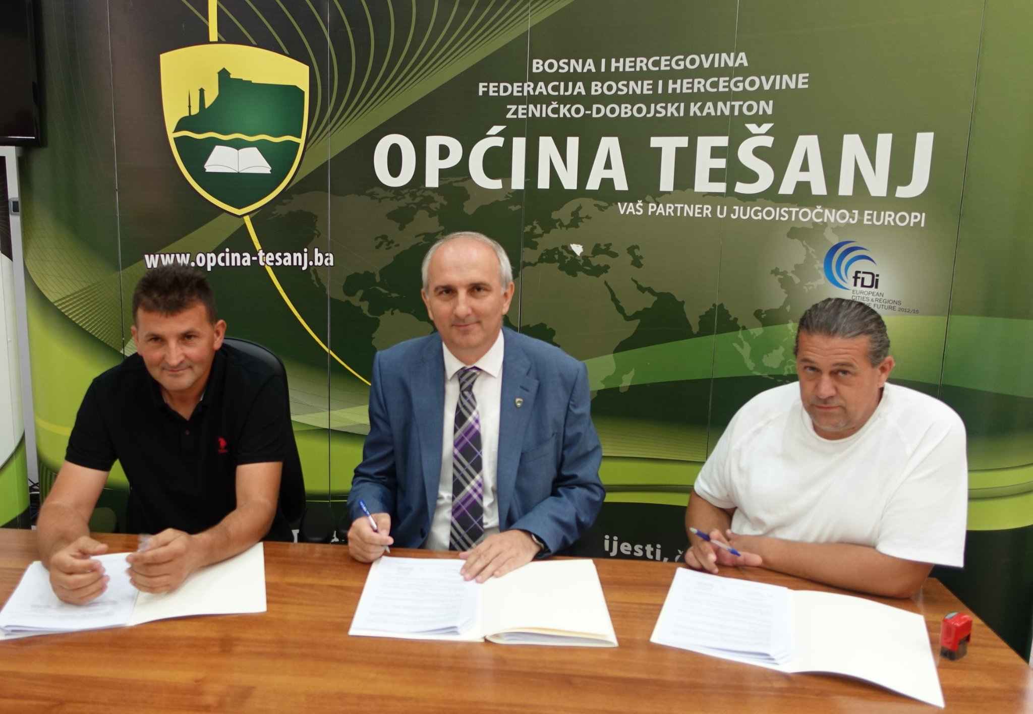 Ugovori za I dio kapitalnih projekata u Općini Tešanj Ugovori za I dio kapitalnih projekata u Općini Tešanj