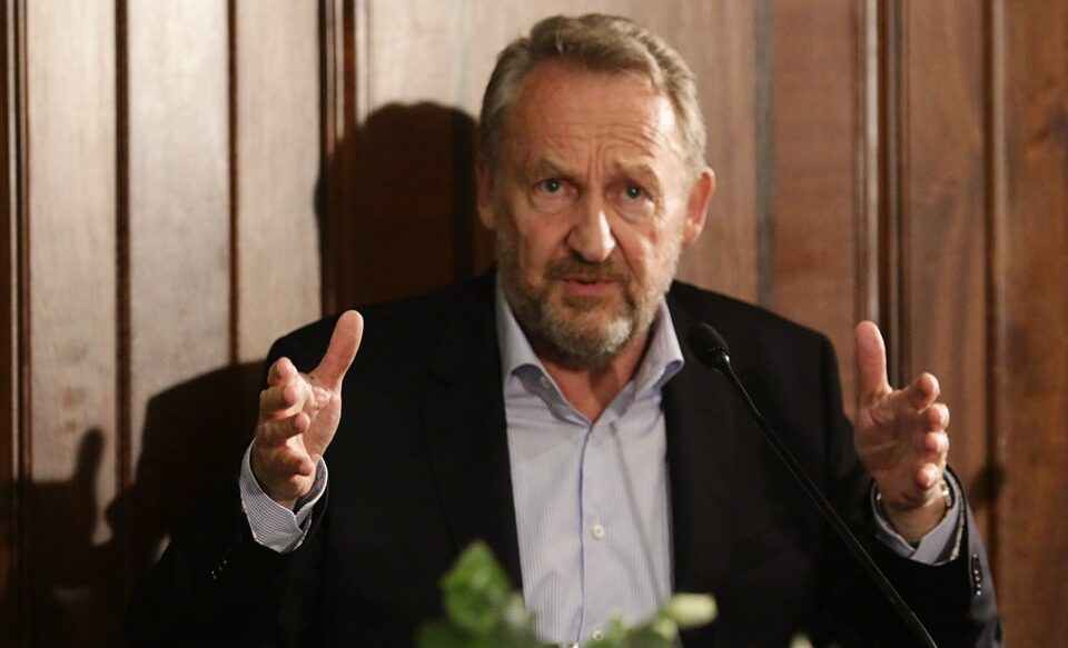 Izetbegović: Branit ćemo državu, njene institucije i temelje vrijednosti bošnjačkog naroda Izetbegović: Branit ćemo državu, njene institucije i temelje vrijednosti bošnjačkog naroda