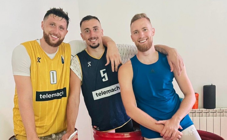Musa, Nurkić i Atić osvanuli na zajedničkoj fotografiji, pa poručili: "Timski duh, jedan tim"