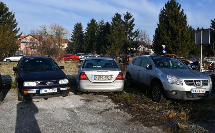 Vozači u BiH za kazne duguju više od 80 miliona KM Vozači u BiH za kazne duguju više od 80 miliona KM