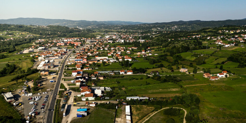 U Mravićima pronađeno deset stabljika indijske konoplje