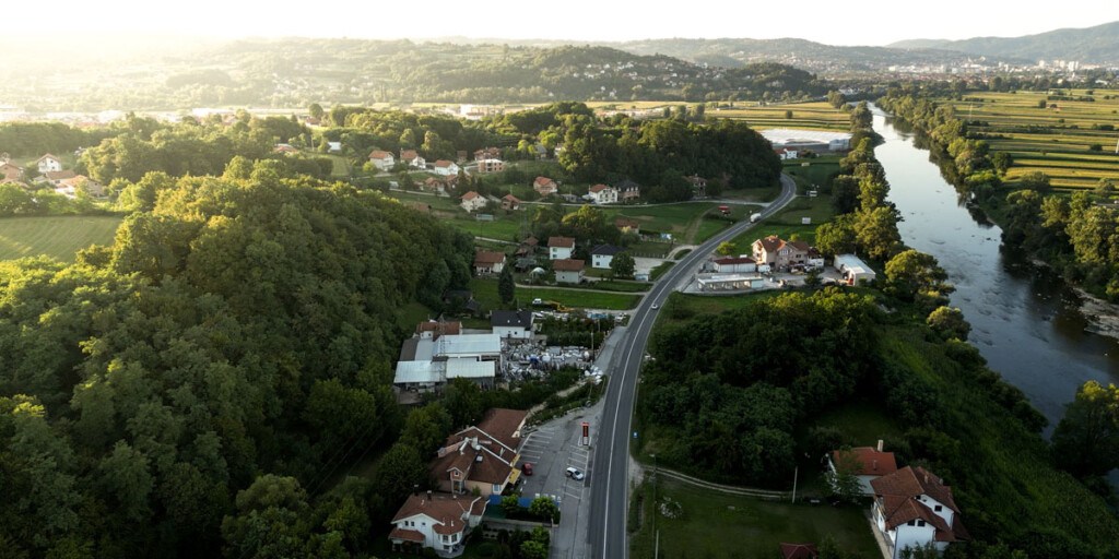 U mjestu Mraviće, općina Doboj jug, jedna osoba lišena slobode zbog opojnih droga