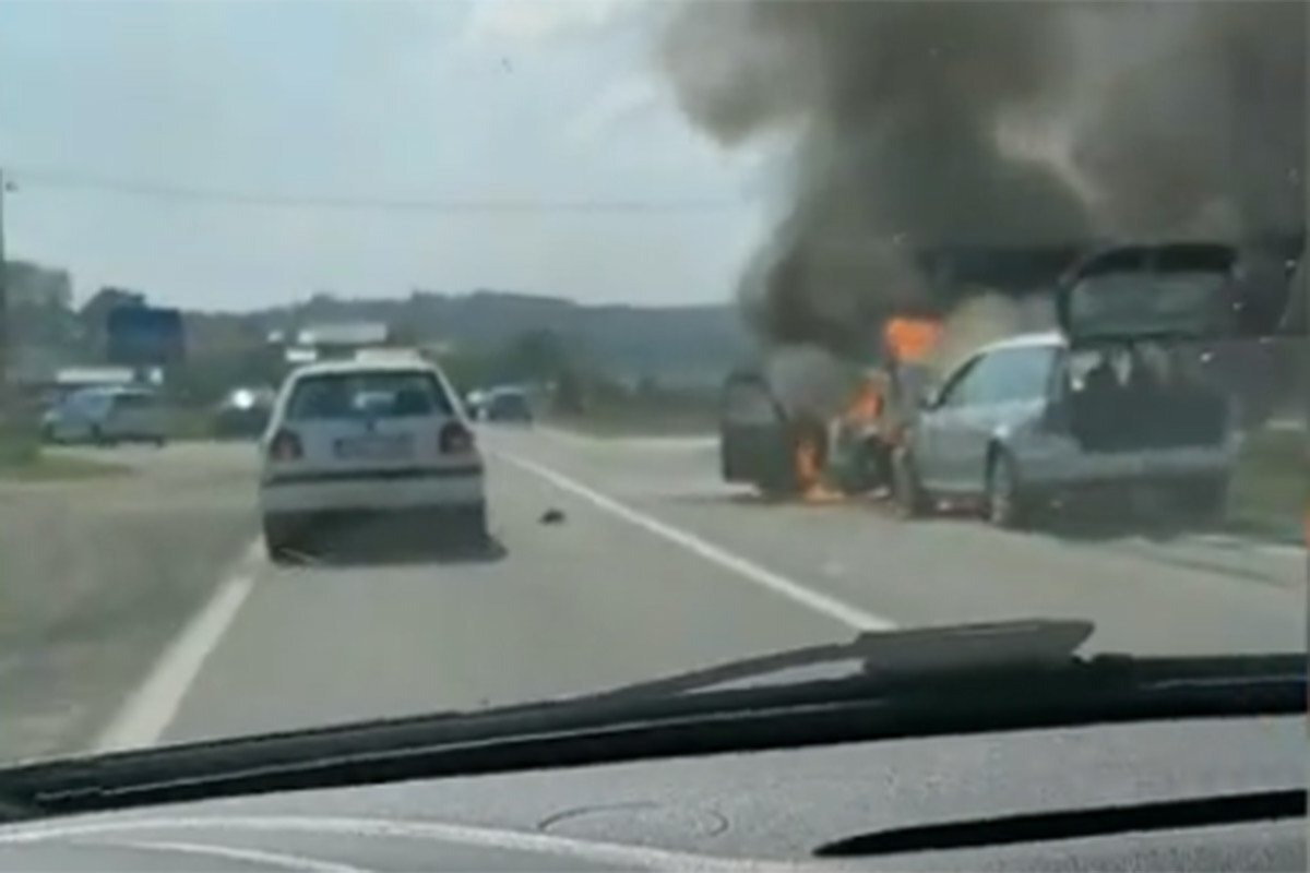 Detalji stravične nesreće kod Prnjavora: Poginule majka i kćerka, otac i sin povrijeđeni