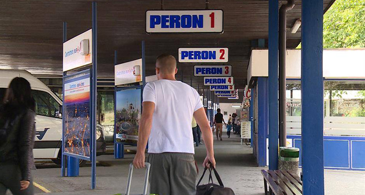 “MLADI LJUDI SE TEŠKO MOGU VIDJETI ČAK I U KAFIĆIMA” – DIO BIH OVE GODINE NAPUSTILO 15.000 LJUDI “MLADI LJUDI SE TEŠKO MOGU VIDJETI ČAK I U KAFIĆIMA” – DIO BIH OVE GODINE NAPUSTILO 15.000 LJUDI
