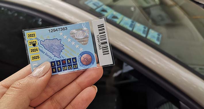 Državni ministar pomogao privatniku, zato će građani BiH plaćati skuplju registraciju Državni ministar pomogao privatniku, zato će građani BiH plaćati skuplju registraciju