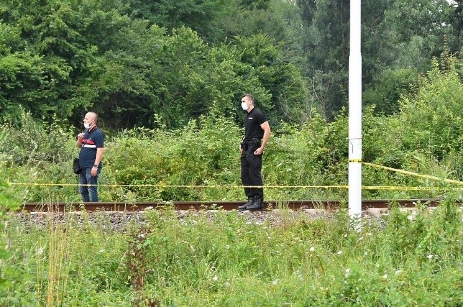 TRAGEDIJA U NAŠOJ ZEMLJI: Muškarca usmrtio voz kod Blažuja TRAGEDIJA U NAŠOJ ZEMLJI: Muškarca usmrtio voz kod Blažuja