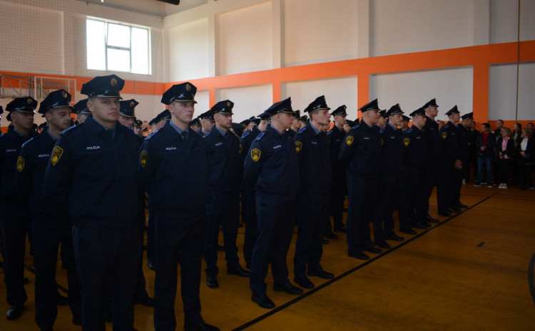 Uprava policije MUP-a ZDK pojačana sa novih 107 policijskih službenika Uprava policije MUP-a ZDK pojačana sa novih 107 policijskih službenika