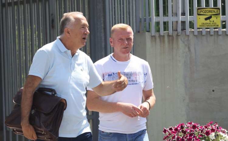 Momčilo Tešić osuđen na 20 godina zatvora za zločine nad Srebreničanima Momčilo Tešić osuđen na 20 godina zatvora za zločine nad Srebreničanima
