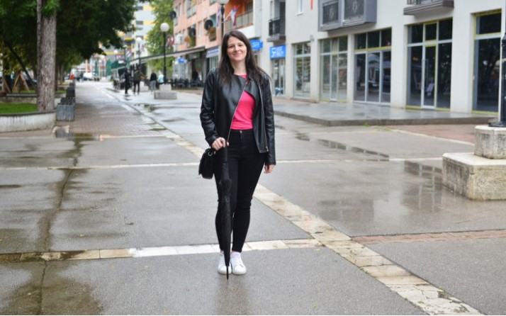 ODLAZAK MLADI IZ BIH? MAGISTRICA POLJOPRIVREDE SEDAM GODINA TRAŽI POSAO ODLAZAK MLADI IZ BIH? MAGISTRICA POLJOPRIVREDE SEDAM GODINA TRAŽI POSAO