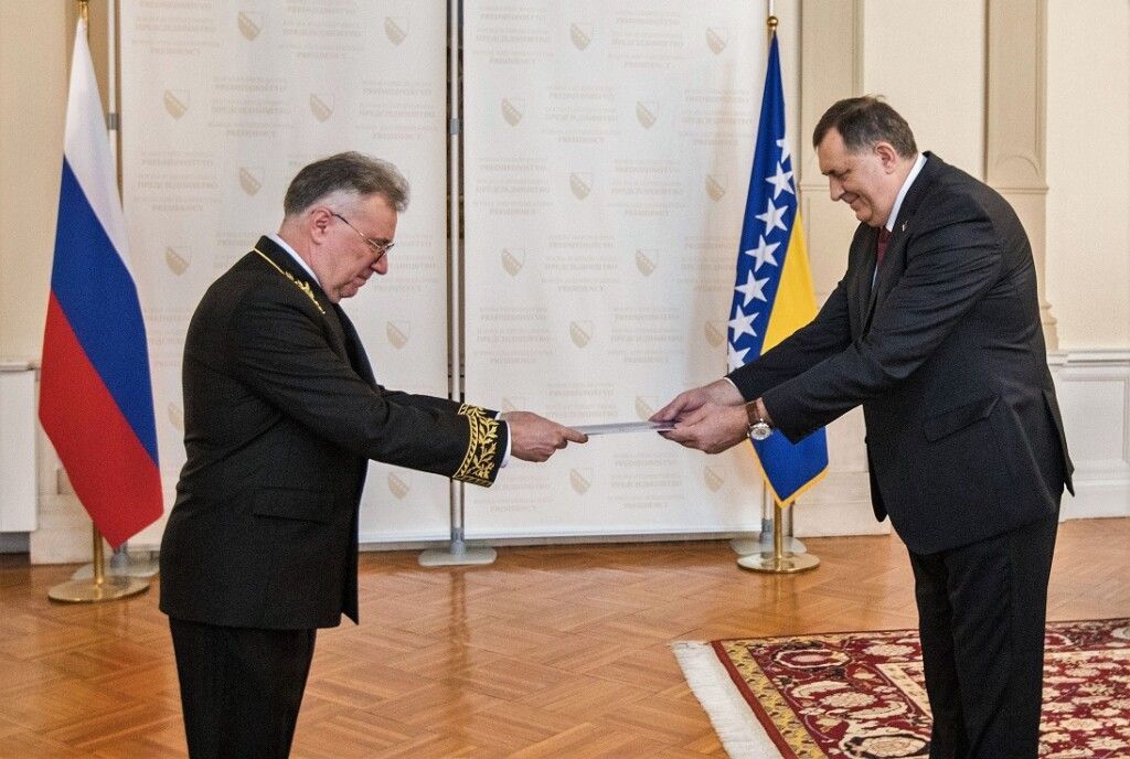 Otkriće američkih obavještajnih službi: Rusija tajno finansirala Milorada Dodika Otkriće američkih obavještajnih službi: Rusija tajno finansirala Milorada Dodika