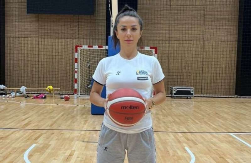SELEKTORICA REPREZENTACIJE BIH: TRI PRSTA NE MOŽETE DIZATI, AKO VAM SE NE SVIĐA, PEDALA! SELEKTORICA REPREZENTACIJE BIH: TRI PRSTA NE MOŽETE DIZATI, AKO VAM SE NE SVIĐA, PEDALA!