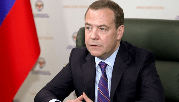 Medvedev ponovo prijetio Zapadu, pominjao i Treći svjetski rat Medvedev ponovo prijetio Zapadu, pominjao i Treći svjetski rat