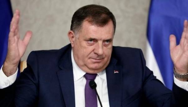 Retrogradni Dodik: BiH je primjer da hrišćanska i muslimanska populacija ne mogu živjeti u harmoniji Retrogradni Dodik: BiH je primjer da hrišćanska i muslimanska populacija ne mogu živjeti u harmoniji