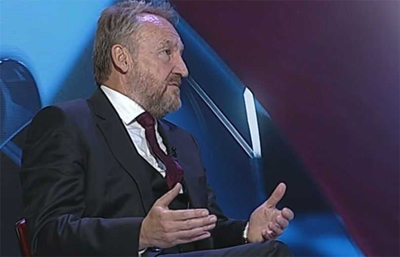 Pogledajte kako Bakir “parla” engleski Pogledajte kako Bakir “parla” engleski