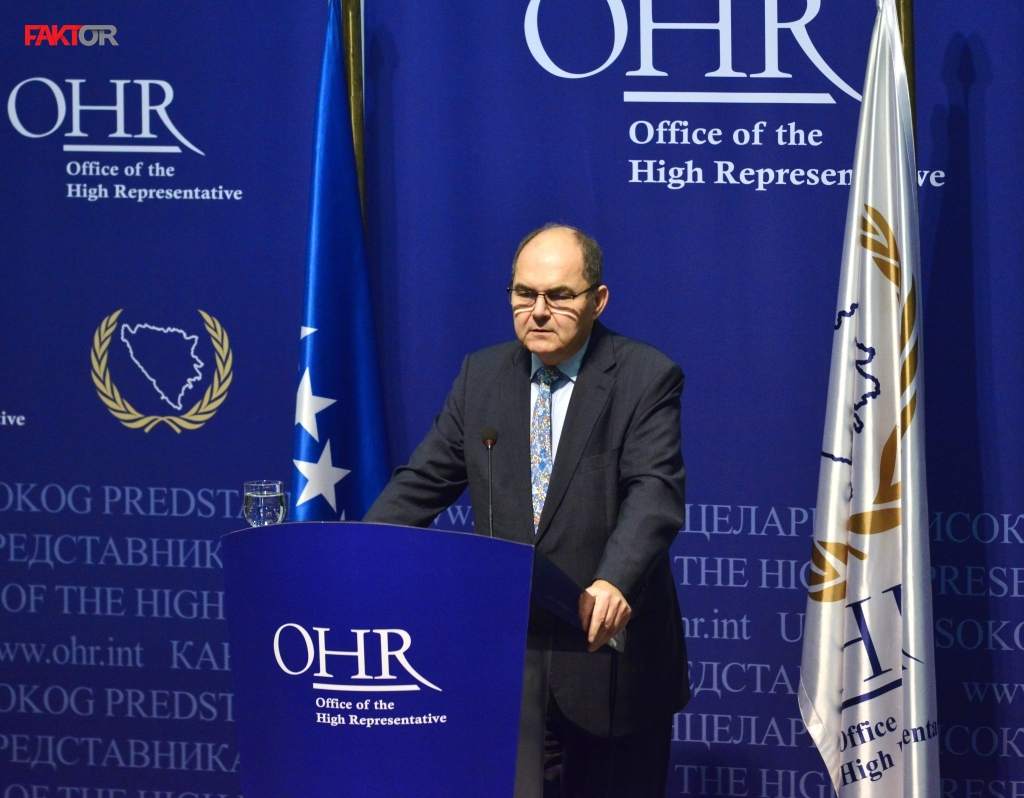 Schmidt ide na raport u Evropski parlament: Mora objasniti donošenje "nedemokratskih mjera" Schmidt ide na raport u Evropski parlament: Mora objasniti donošenje "nedemokratskih mjera"