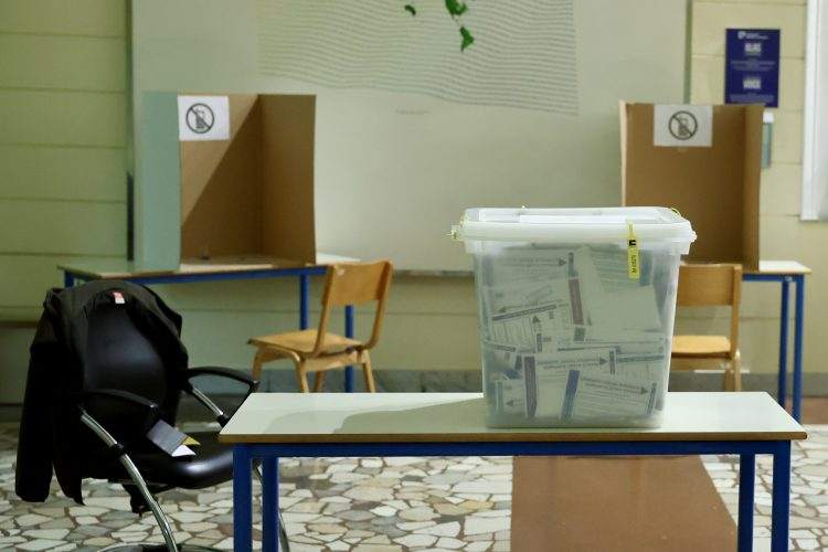 Rezultati izbora: Nakon 15,55% prebrojanih glasova Bećirović vodi Rezultati izbora: Nakon 15,55% prebrojanih glasova Bećirović vodi