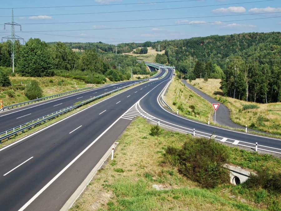 APELI I SAMOVOLJA: Pored novaca na računu UIO, entitetska preduzeća za izgradnju autoputeva se kreditno zadužuju (VIDEO)