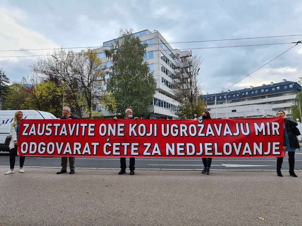 Danas novi protesti ispred zgrade OHR-a Danas novi protesti ispred zgrade OHR-a