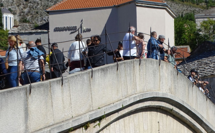 Broj dolazaka i noćenja konstantno raste: BiH sve popularnija na svjetskoj turističkoj mapi Broj dolazaka i noćenja konstantno raste: BiH sve popularnija na svjetskoj turističkoj mapi