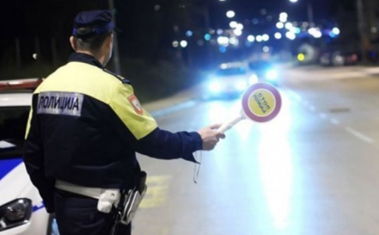 Da li je ova žena iz Bosanske Gradiške rekorder: Vozila sa 5,19 promila alkohola Da li je ova žena iz Bosanske Gradiške rekorder: Vozila sa 5,19 promila alkohola