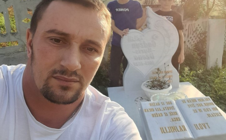 Otac preminule djevojčice Džene Gadžun: "Godina kako te zlikovci ubiše, pa dokle više nepravde u ovoj prokletoj državi" Otac preminule djevojčice Džene Gadžun: "Godina kako te zlikovci ubiše, pa dokle više nepravde u ovoj prokletoj državi"