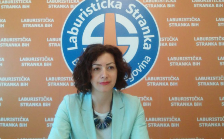 Kćerka Fikreta Abdića imenovana za delegatkinju Doma naroda Parlamenta FBiH Kćerka Fikreta Abdića imenovana za delegatkinju Doma naroda Parlamenta FBiH