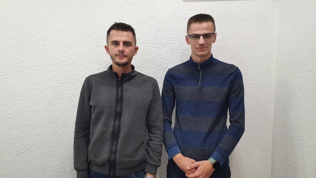 Trojica mladića iz BiH osnovala kompaniju i odlučili ostati u svojoj zemlji Trojica mladića iz BiH osnovala kompaniju i odlučili ostati u svojoj zemlji