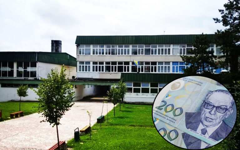 PROFESOR SEID KURALIĆ OD RODITELJA UZIMAO 200 KM KAKO BI DJECI DAVAO PROLAZNU OCJENU PROFESOR SEID KURALIĆ OD RODITELJA UZIMAO 200 KM KAKO BI DJECI DAVAO PROLAZNU OCJENU