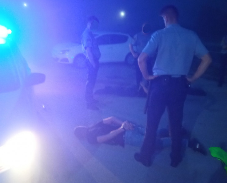 DVOJICA HRVATA NAPALA POLICAJCE I VRIJEĐALI IH: “MAJKU TI BALIJSKU, TI ZAVODIŠ RED U ŽEPČU” DVOJICA HRVATA NAPALA POLICAJCE I VRIJEĐALI IH: “MAJKU TI BALIJSKU, TI ZAVODIŠ RED U ŽEPČU”