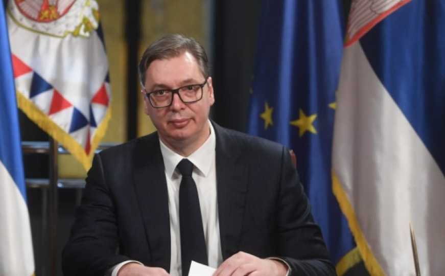 Vučić otkrio šta doručkuje uoči "važnih sastanaka": Jedini sam koji jede ovu kombinaciju Vučić otkrio šta doručkuje uoči "važnih sastanaka": Jedini sam koji jede ovu kombinaciju