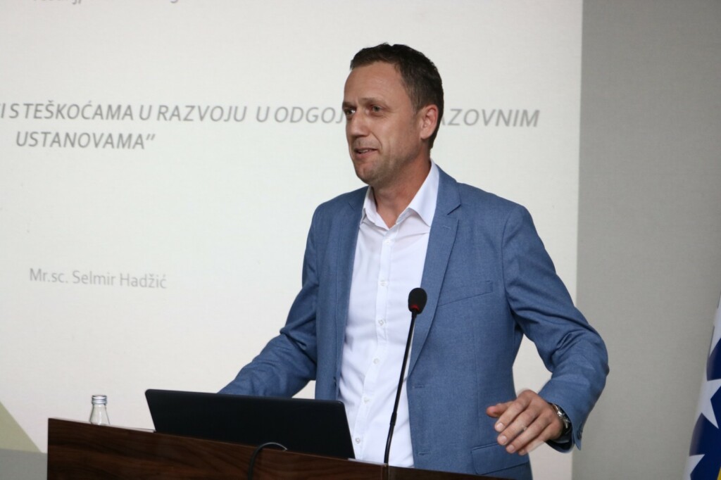 U Tešnju održan prvi naučno-stručni seminar "PODRŠKA DJECI S TEŠKOĆAMA U RAZVOJU" U Tešnju održan prvi naučno-stručni seminar "PODRŠKA DJECI S TEŠKOĆAMA U RAZVOJU"