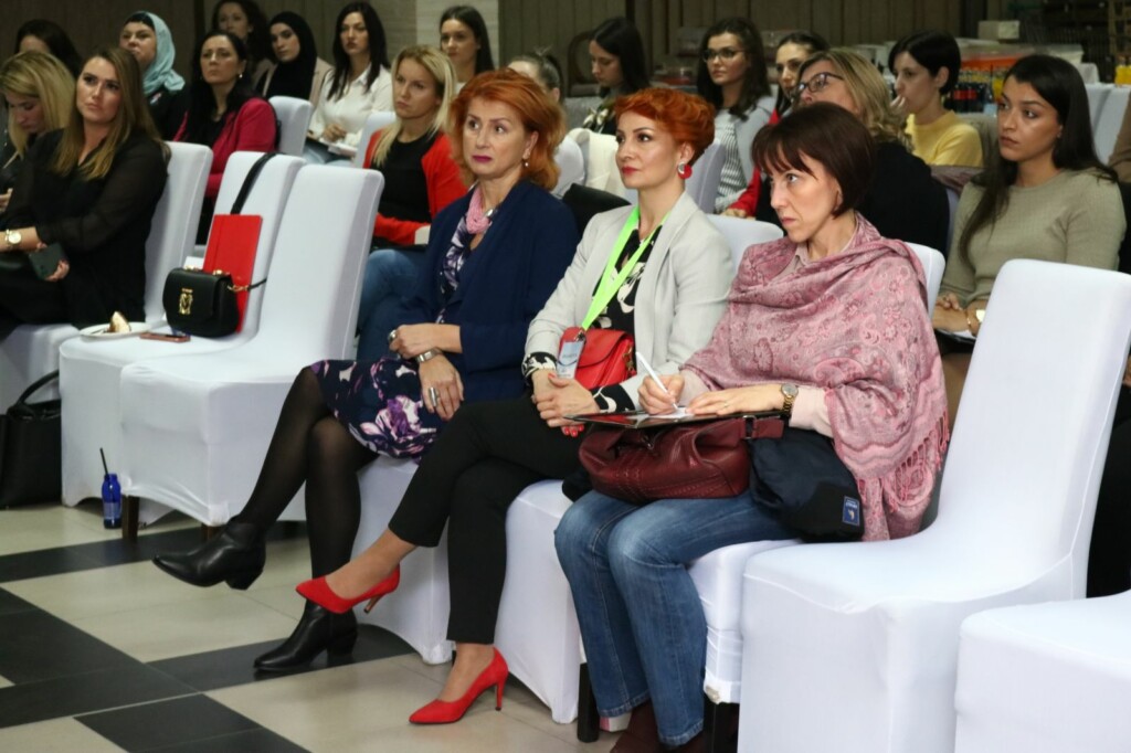 U Tešnju održan prvi naučno-stručni seminar "PODRŠKA DJECI S TEŠKOĆAMA U RAZVOJU" U Tešnju održan prvi naučno-stručni seminar "PODRŠKA DJECI S TEŠKOĆAMA U RAZVOJU"