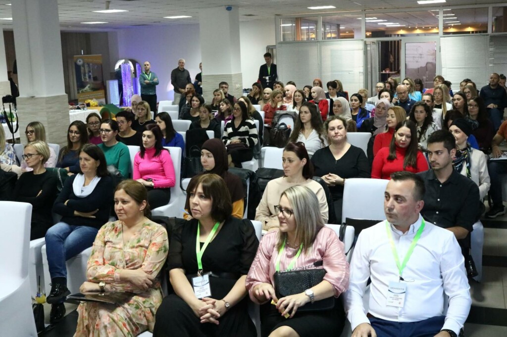 U Tešnju održan prvi naučno-stručni seminar "PODRŠKA DJECI S TEŠKOĆAMA U RAZVOJU" U Tešnju održan prvi naučno-stručni seminar "PODRŠKA DJECI S TEŠKOĆAMA U RAZVOJU"