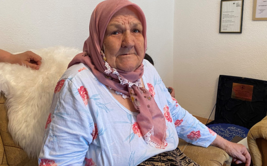 Nana Fata Orlović primljena u bolnicu: Pod stalnim je nadzorom ljekara Nana Fata Orlović primljena u bolnicu: Pod stalnim je nadzorom ljekara
