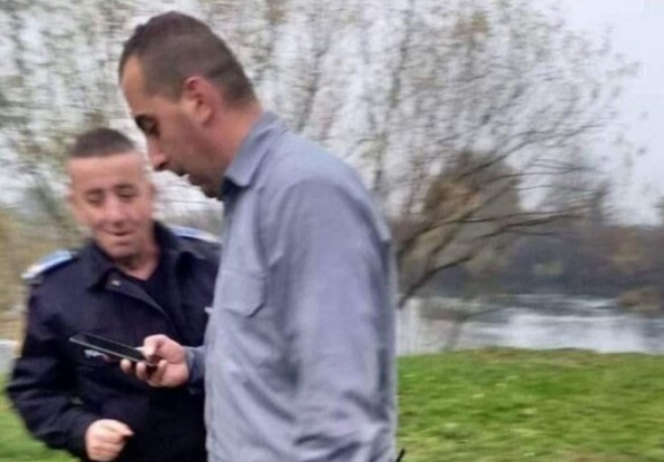 Herojski čin: Ovo su policajci iz Bihaća koji su spasili muškarca od utapanja