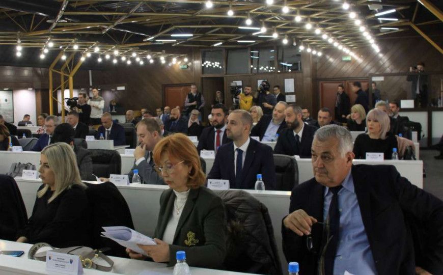 Šestorka u ZDK odbila ulazak HDZ-a u koaliciju: Izbor nove Vlade do 24. decembra Šestorka u ZDK odbila ulazak HDZ-a u koaliciju: Izbor nove Vlade do 24. decembra