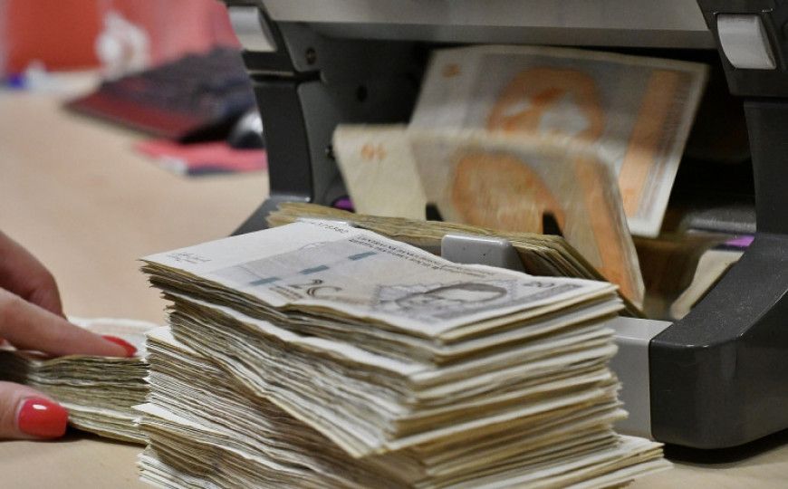 Prihodi od indirektnih poreza veći za milijardu i 412 miliona KM Prihodi od indirektnih poreza veći za milijardu i 412 miliona KM