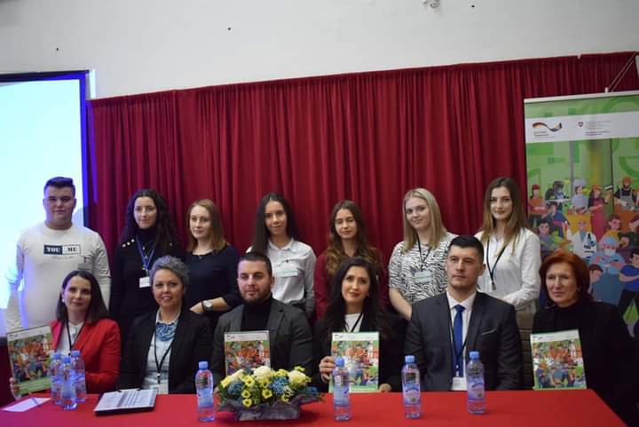PROMOCIJA PRIRUČNIKA ZA INTEGRIRANJE RODNE DIMENZIJE U SREDNJE STRUČNO OBRAZOVANJE U MSŠ TEŠANJ PROMOCIJA PRIRUČNIKA ZA INTEGRIRANJE RODNE DIMENZIJE U SREDNJE STRUČNO OBRAZOVANJE U MSŠ TEŠANJ