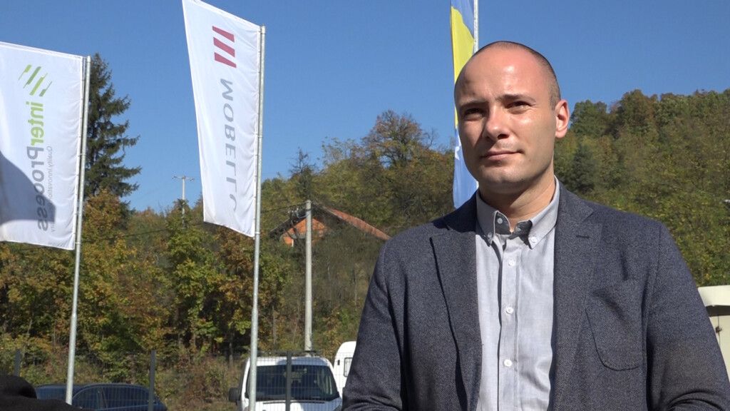 <strong>„InterProcess“ d.o.o. Tešanj, lider u preradi hrastovog drveta u Jugoistočnoj Evropi</strong> <strong>„InterProcess“ d.o.o. Tešanj, lider u preradi hrastovog drveta u Jugoistočnoj Evropi</strong>