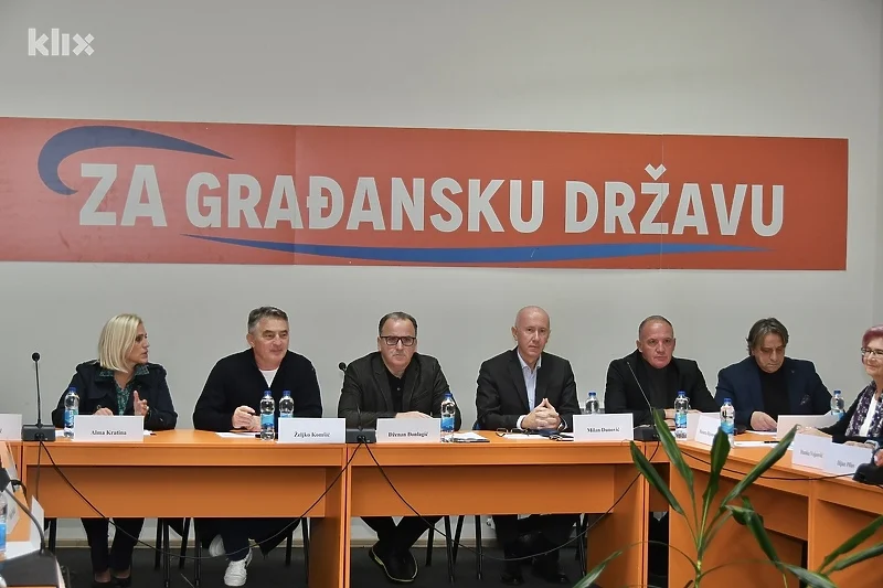 DF se pridružuje pozivu Mijatovića da se glasa za opozicionog kandidata u RS-u za Dom naroda BiH