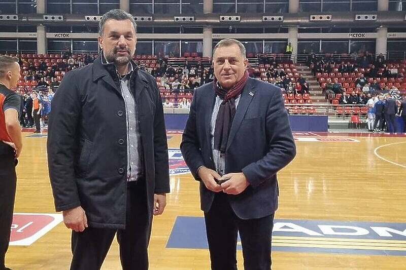 Danas pregovori u Banjoj Luci: Hoće li Osmorka pokleknuti pred Dodikovim ucjenama? Danas pregovori u Banjoj Luci: Hoće li Osmorka pokleknuti pred Dodikovim ucjenama?