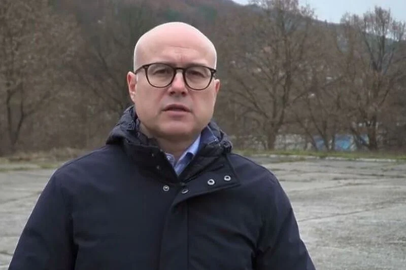 Srbijanski ministar odbrane: Dižemo broj specijalno obučenih vojnika sa 1.500 na 5.000 Srbijanski ministar odbrane: Dižemo broj specijalno obučenih vojnika sa 1.500 na 5.000