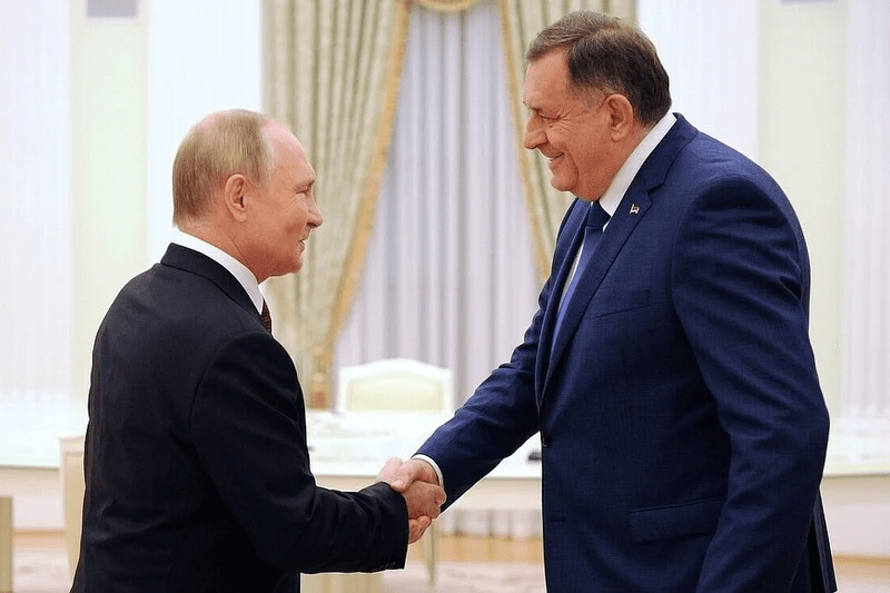 Dodik kontra svijeta: Putin je zaslužio da mu svake godine uručimo orden