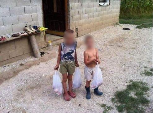 Desetero djece iz Bužima ostalo bez majke: O njima se brinu otac i dobri ljudi Desetero djece iz Bužima ostalo bez majke: O njima se brinu otac i dobri ljudi