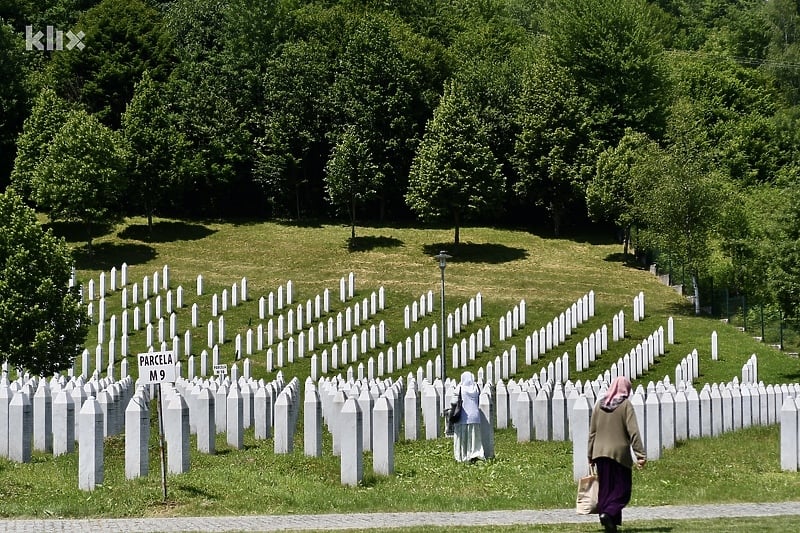 Schmidt nametnuo izmjene Zakona o Memorijalnom centru Srebrenica-Potočari