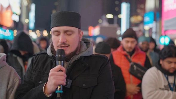 Hafiz Fatih Seferagić predvodio sinoćnji teravih-namaz u centru New Yorka