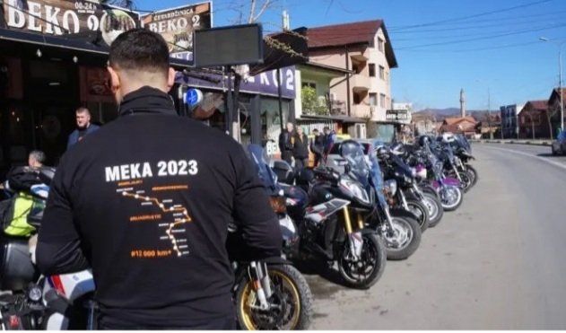 Novi Pazar: Motorima krenuli put Meke i Medine da obave umru