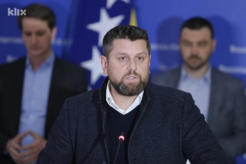 Duraković: Dodik je kukavica, treba nam jaka probosanska politička reprezentacija