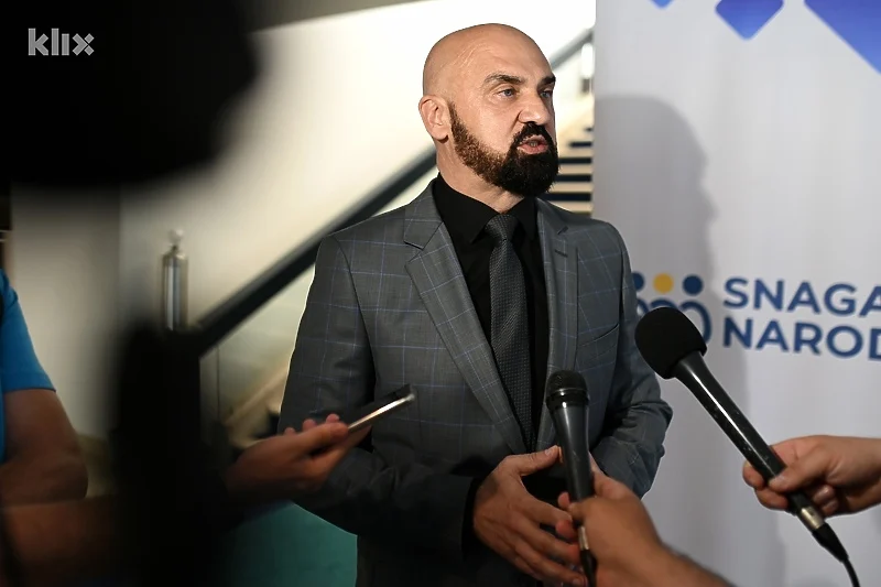 Osnovana nova politička stranka "Snaga naroda", za predsjednika izabrali Ramu Isaka