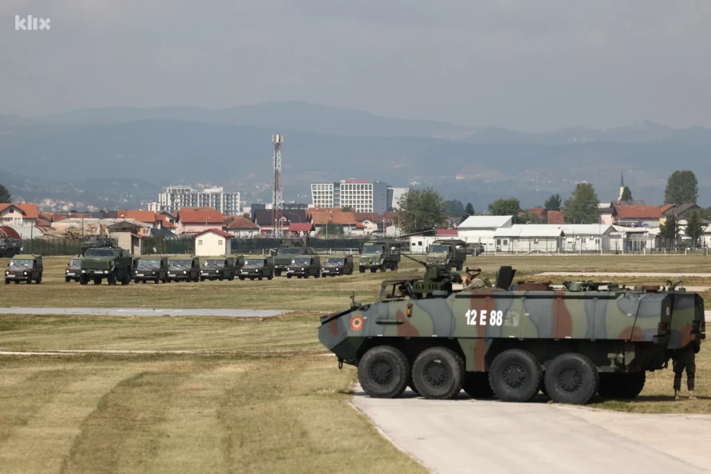 Pogledajte EUFOR-ovu vježbu u bazi Butmir kod Sarajeva: Korišteni transporteri, ali i letjelice Pogledajte EUFOR-ovu vježbu u bazi Butmir kod Sarajeva: Korišteni transporteri, ali i letjelice